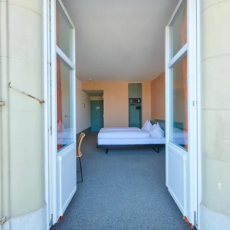 法斯滨班霍夫城市酒店 酒店