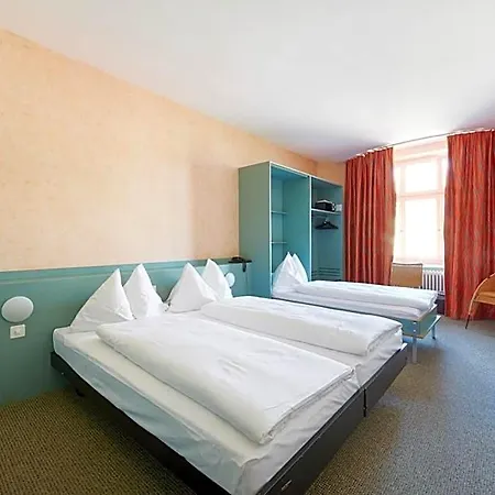 Hotel Am Bahnhof Berna