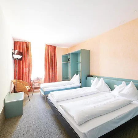 Am Bahnhof Hotel 3*